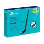 Adaptador USB AC600 Tp-Link Doble Banda T2UB Nano diseñado para mejorar la conectividad inalámbrica de tu PC o laptop.