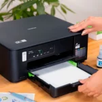 Impresora Multifuncional De Tinta Brother Dcp-T530dw con conectividad inalámbrica e impresión dúplex hace que trabajar desde el hogar sea más eficiente.